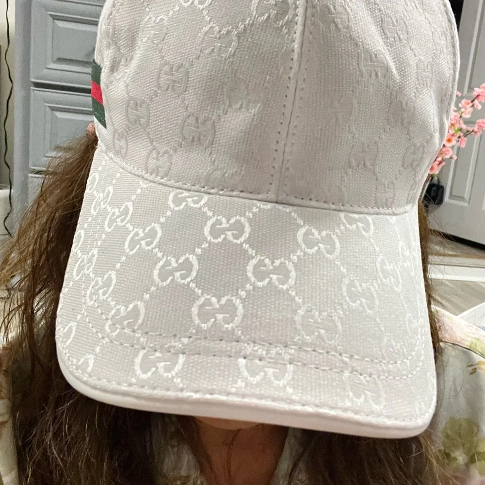 Gucci white Monogram Baseball Cap - Picture 1 of 7